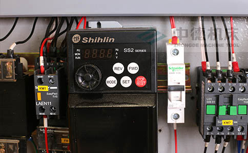ZDS-432臺灣高品質變頻器，更低頻更節能，快速定位.jpg